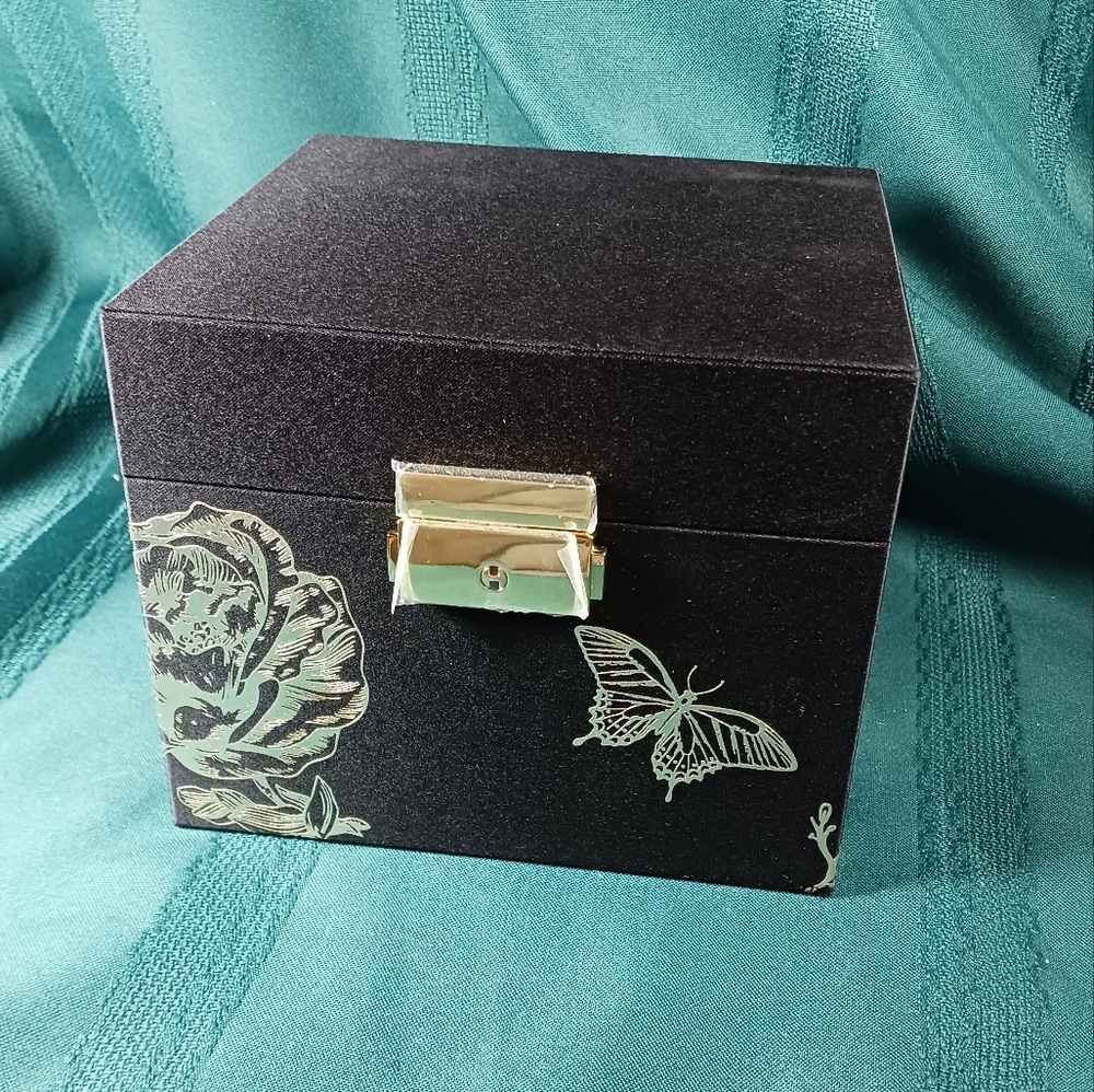 Estee Lauder Black Satin Covered Jewelry/Storage Box W/ Cushion 5"L X 6"W X 5"T